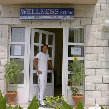 House Bacak - & Wellness-studio Baška Voda
