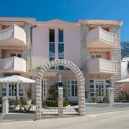 House Bacak - & Wellness-studio Pensionat 3*
