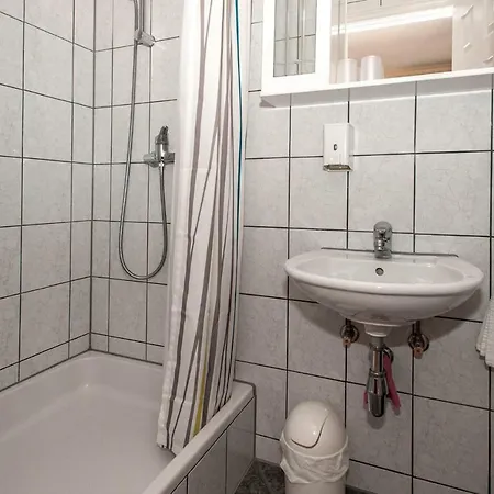 Guest house House Bacak - & Wellness-studio Baska Voda