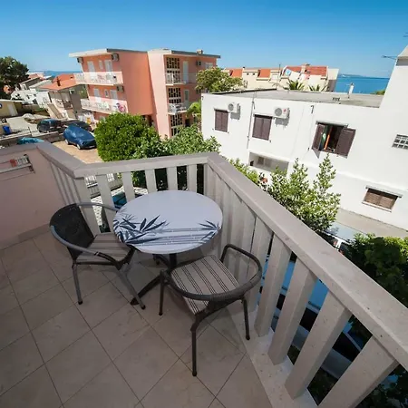 House Bacak - & Wellness-studio Baska Voda