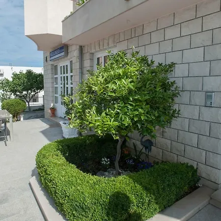 House Bacak - & Wellness-studio Guest house 3*